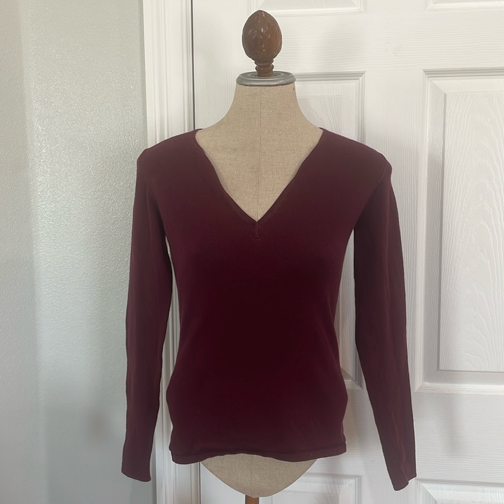 Jacob sweater pullover long sleeve V-neck lightweight cotton burgundy red size S